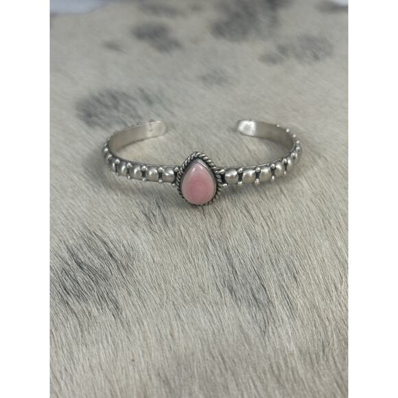 Sterling Silver Pink Conch Tear Drop Braided Dome Cuff Bracelet 925 Stacker - Picture 3 of 8